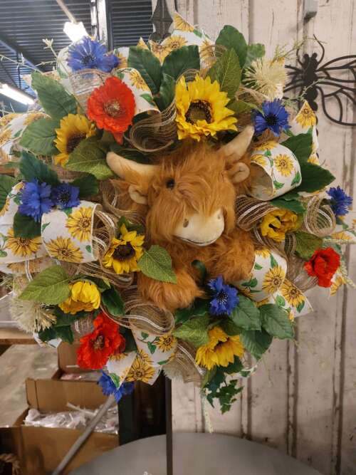 Highland cow wreath sunflower