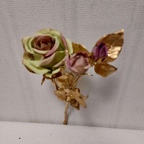 Rose gold leaf