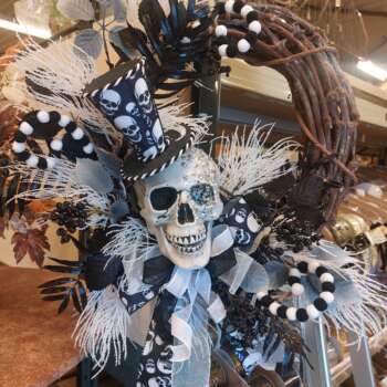 Sneak Peek Halloween 2025