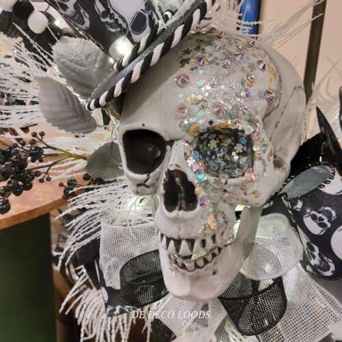 Skull with hat