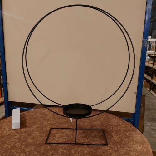 Ring op voet met plateau