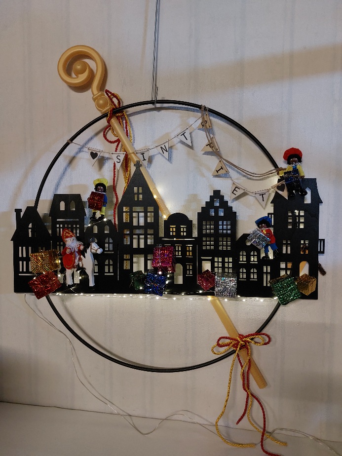 Sinterklaasdecoratie grachtenpand